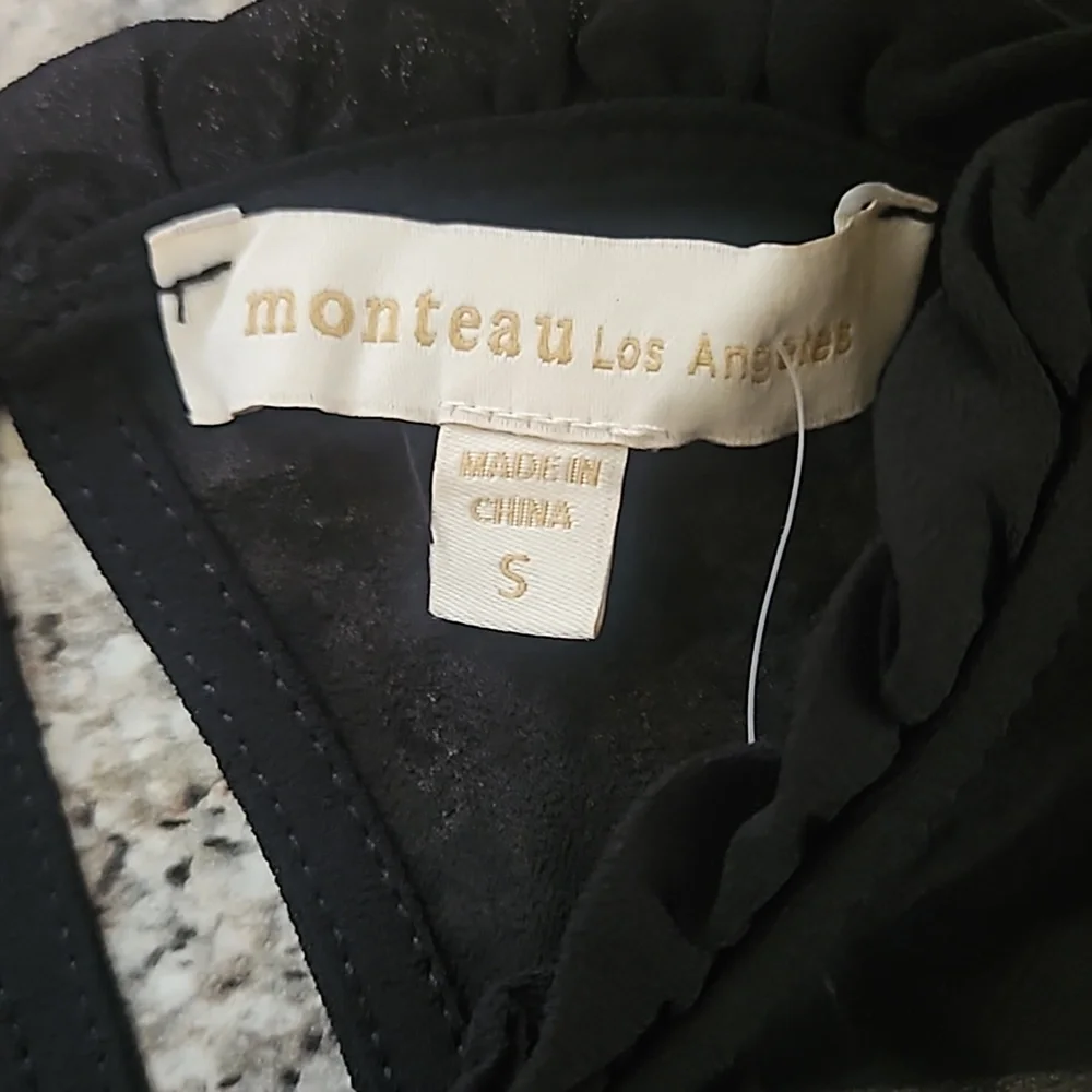 👚MONTEAU BLACK TOP👚 - Picture 7 of 9